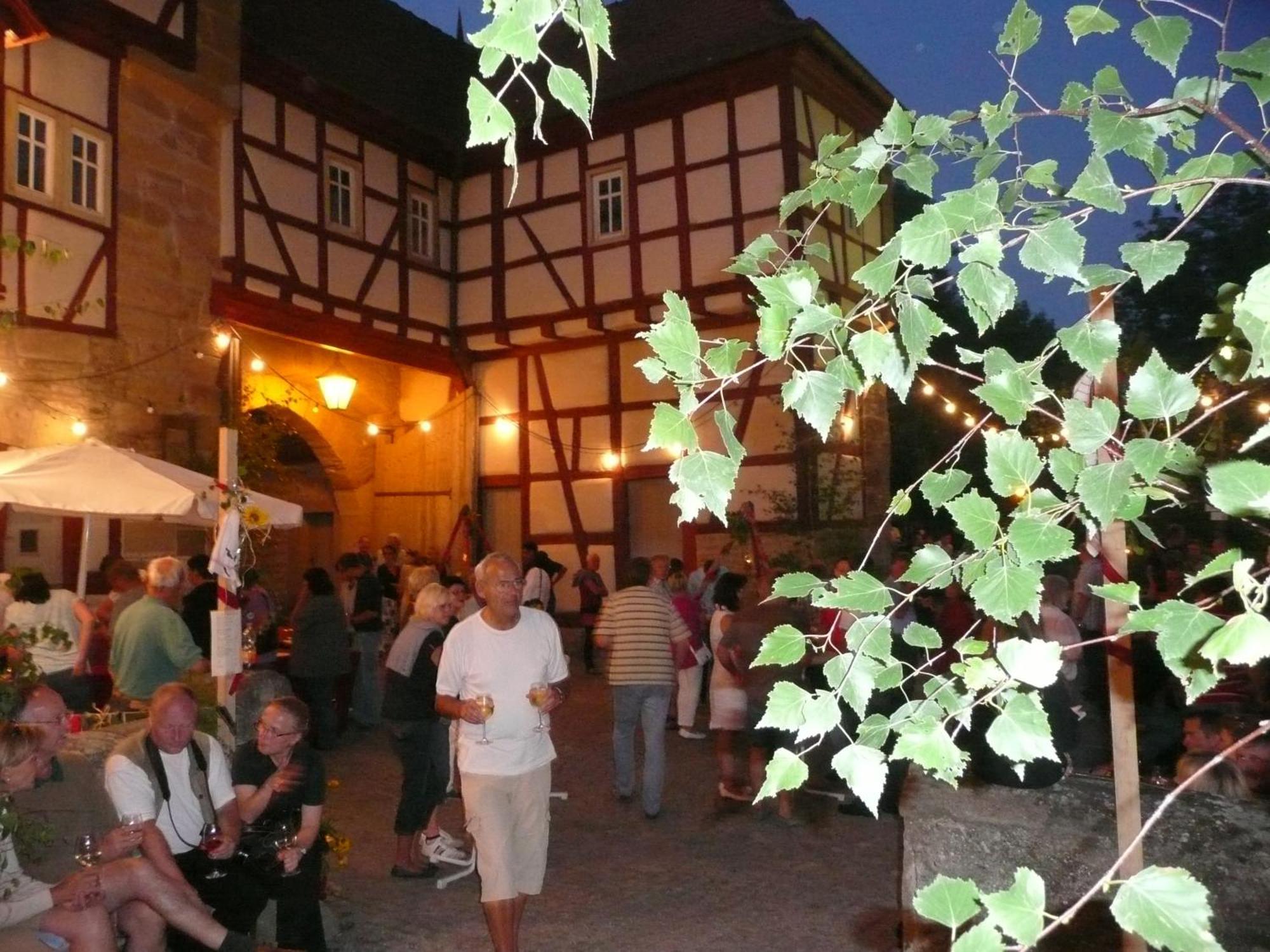 Weingut Gaestehaus Weigand Iphofen Exterior foto